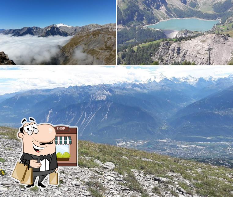 Goditi la vista dall'area esterna di Restaurant Bella Lui