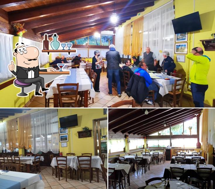 Dai un'occhiata agli interni di Ristorante pizzeria Il Campeggio
