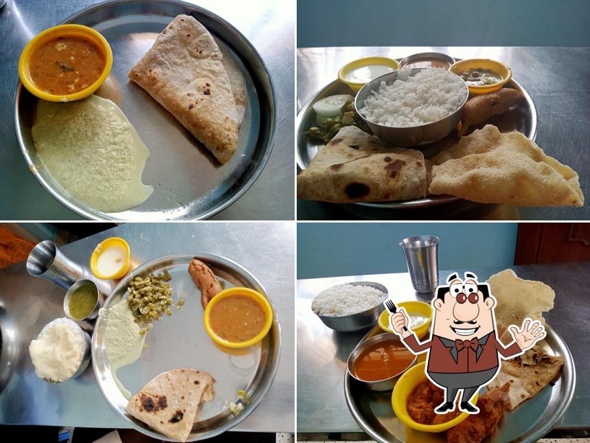 Food at Sri Vasavi Mess