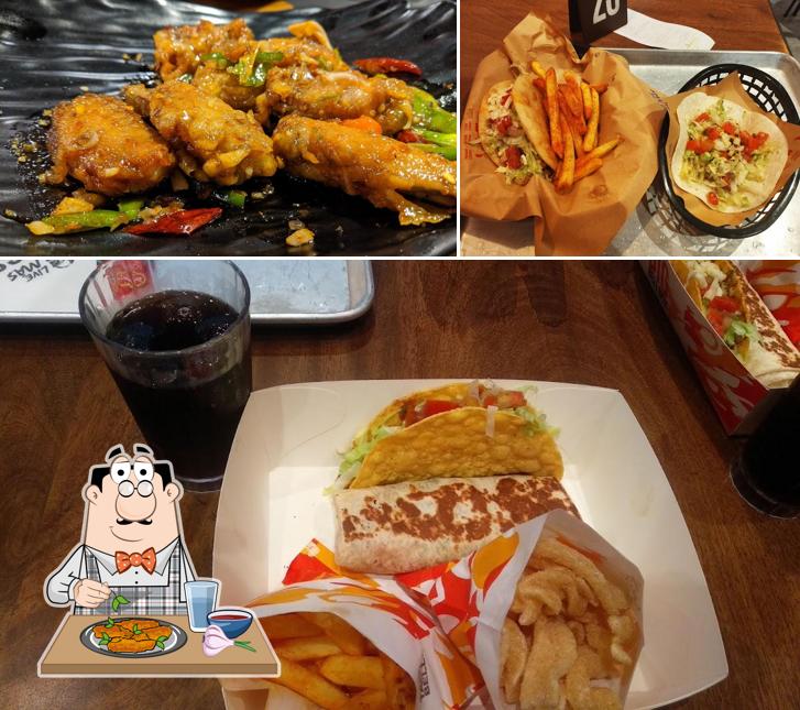 Chicken wings at Taco Bell