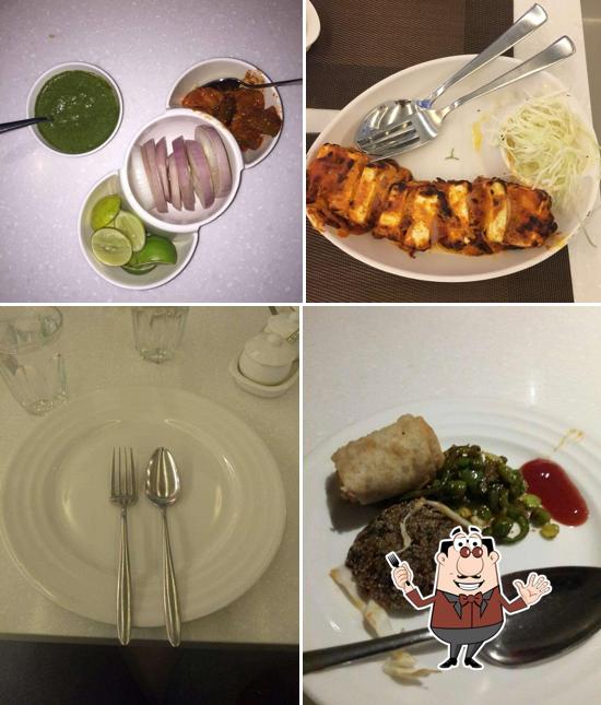 Food at Veg treat royale