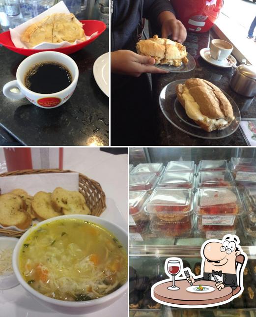 Comida em Padaria Guanabara