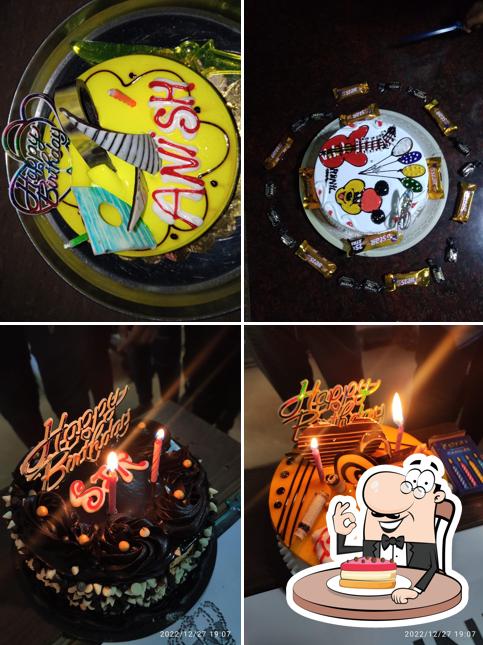 Cheesecake at Jai Shiv Shankar bakery