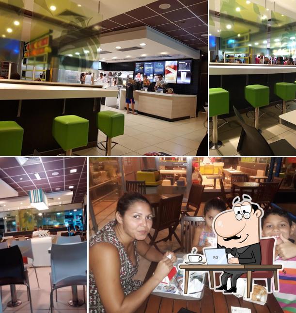 O interior do McDonald's