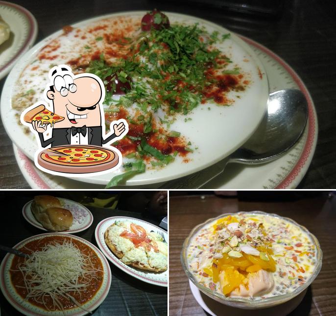 Try out pizza at Badshah Colddrinks and Snacks