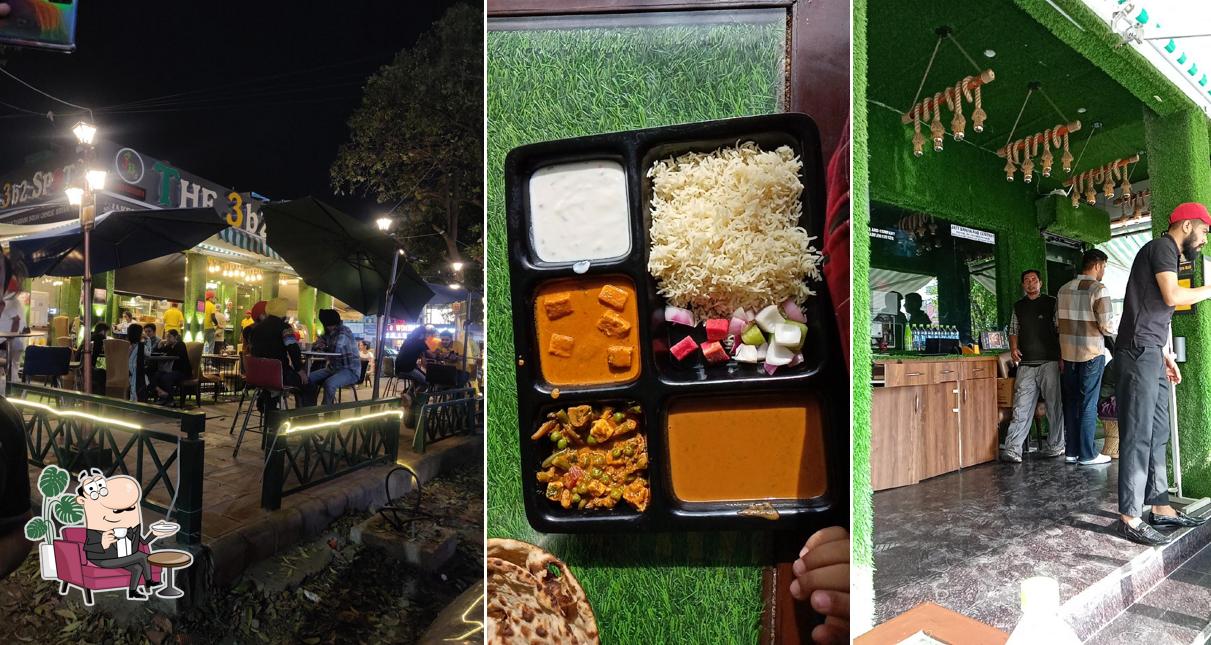 Check out how The 3B2 Spot, Roti chonka looks inside