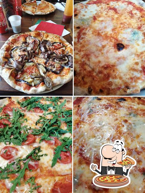 Scegli tra le molte varianti di pizza