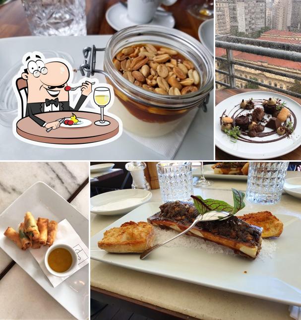 Platos en Esther Rooftop