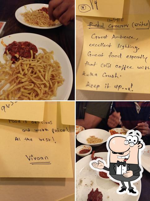 Here's a picture of Hunger's cafe & chinese