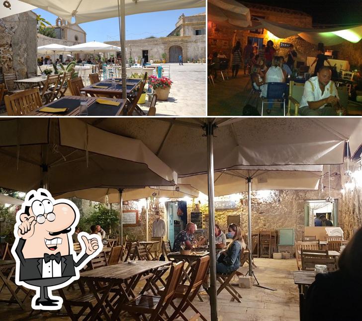 Dai un'occhiata agli interni di Ristorante Suruq
