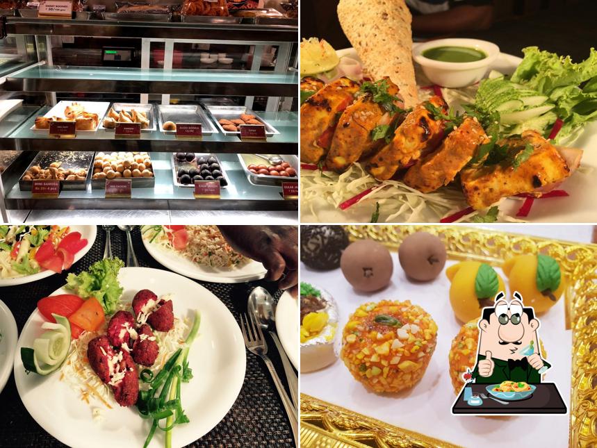 Food at Annapoorna Mithai