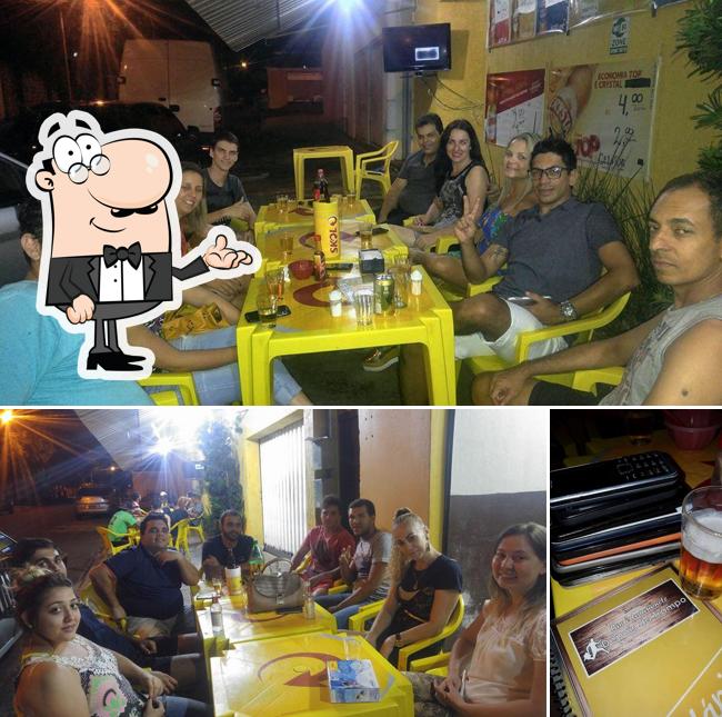 Entre diversos coisas, interior e cerveja podem ser encontrados a Depois do Trampo Bar e Rotisseria