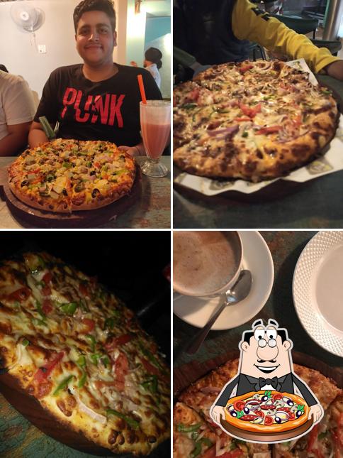 Order different variants of pizza