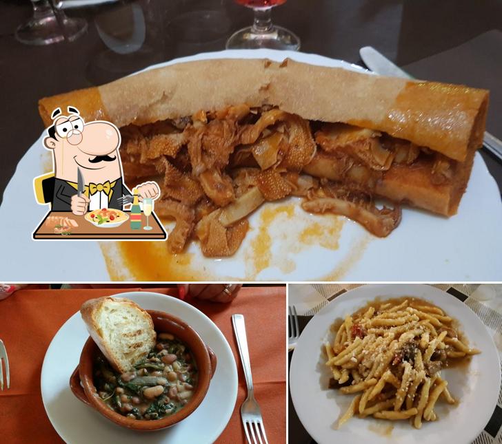 Panino con maiale stirato al Trattoria tipica U Tamarru