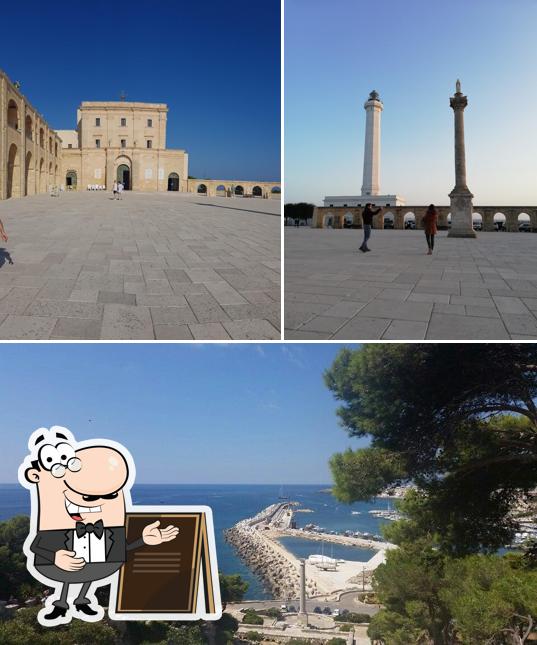 Guarda gli esterni di Caffè De Finibus Terrae