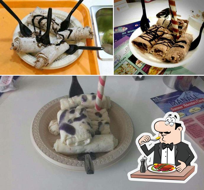 Food at Ice Waves