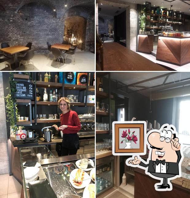 Siediti a un tavolo di 905 WINE & LUNCH BAR