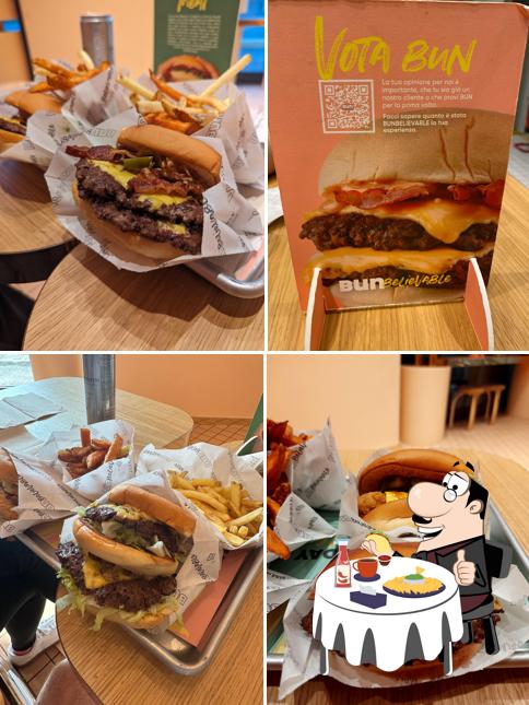 Ordina un hamburger a Bun Burgers - Brescia