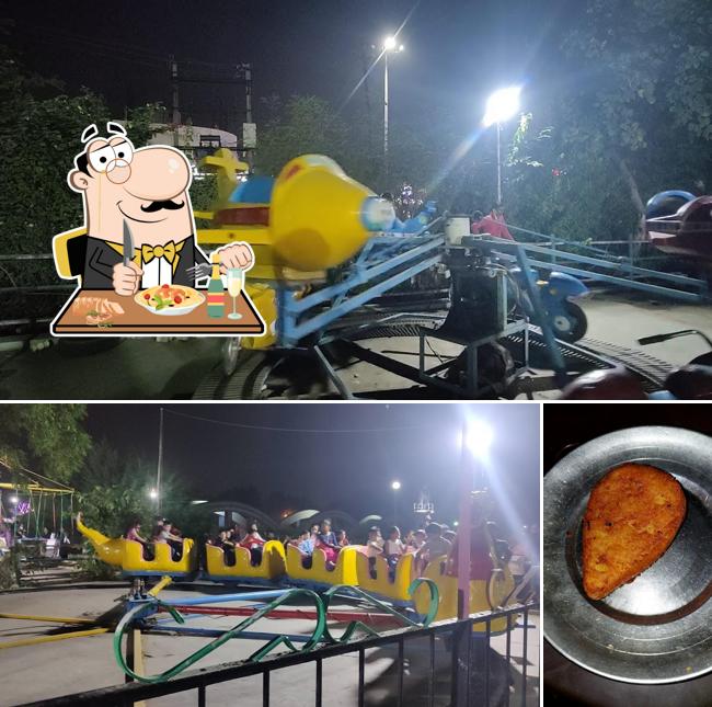 Meals at Raj chhole bhature