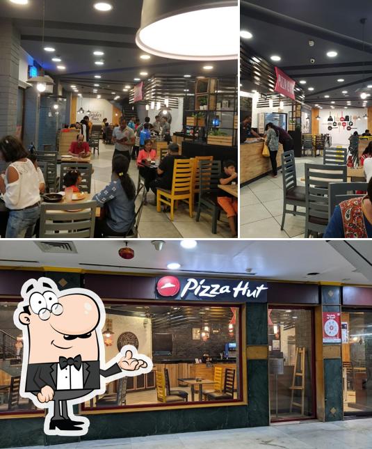 The interior of Pizza Hut Crown Plaza, Faridabad