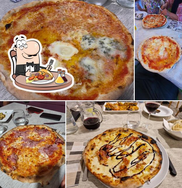 Ordina tra le svariate varianti di pizza