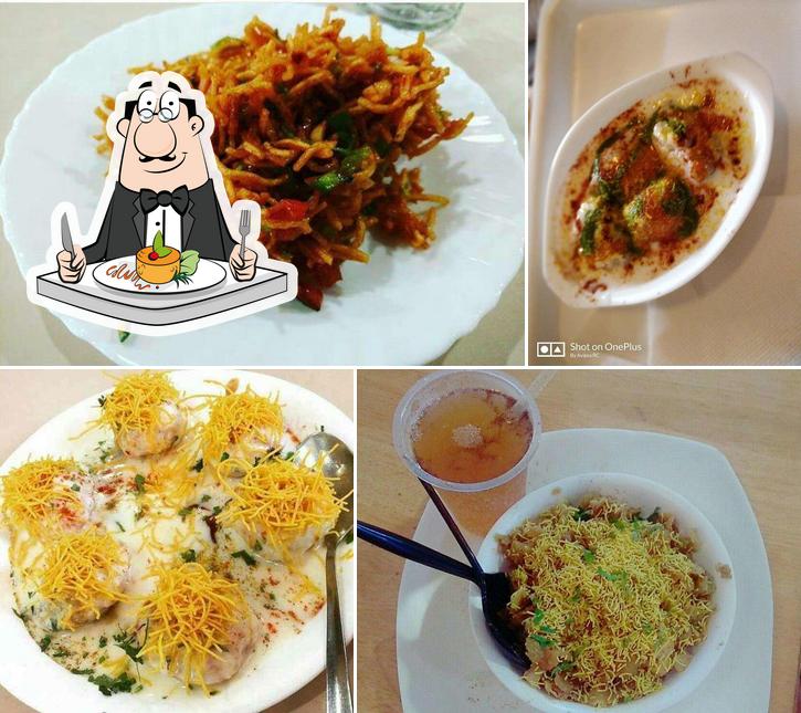 Food at Chaat Chator