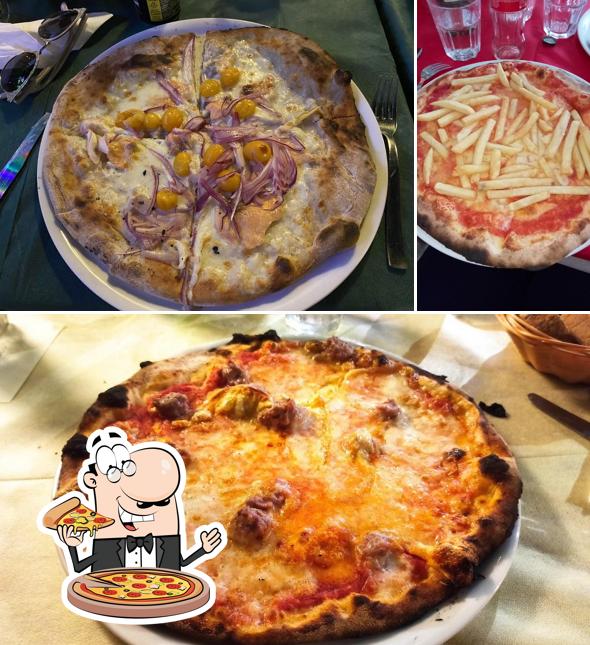 Scegli una pizza a Mangia Fuoco Pizzeria Braceria