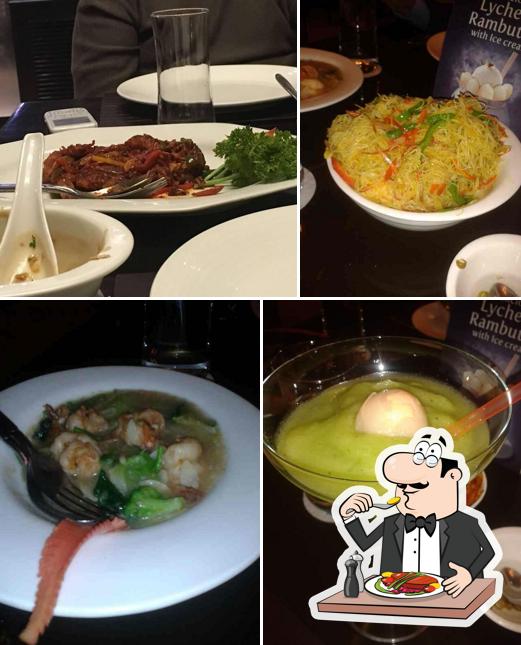 Meals at Mainland China New Delhi