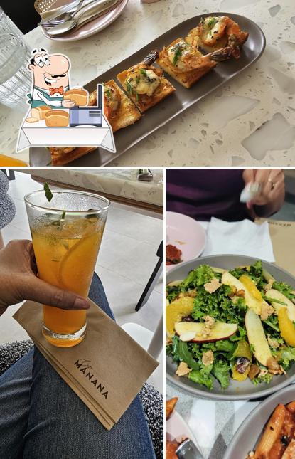 Garlic bread at Café Manana