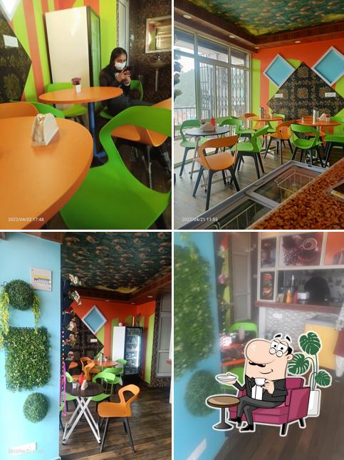 Check out how Papa's cafe looks inside