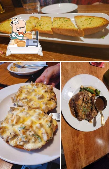 Garlic bread at Cafe Delhi Heights