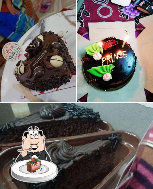 Chocolate cake at Monginis Cake Shop