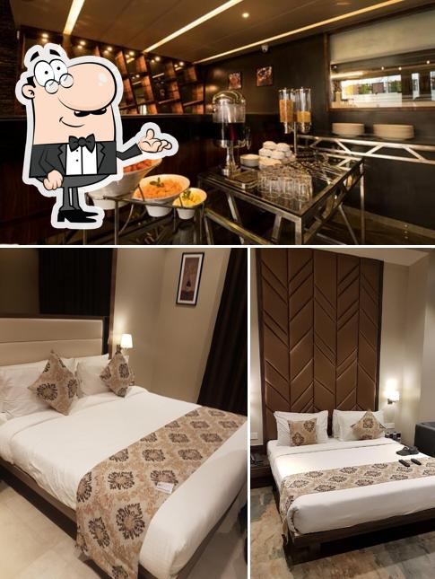 The interior of Hotel Aurus