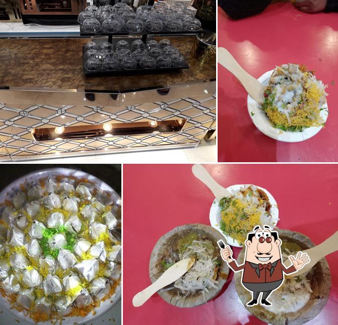 Meals at Gopi Chaat Bhandaar