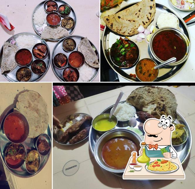 Meals at Jay Malhar Hotel (Special Bhigwan Style Fish)