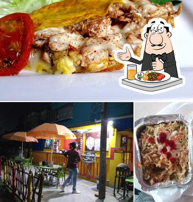 Cheese, chilly chicken is distinguished by food and interior