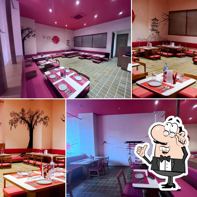 Check out how Sushito looks inside