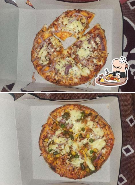 Pick pizza at Bentoz Pizza