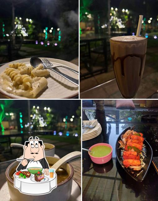 Hot and sour soup at Hideout