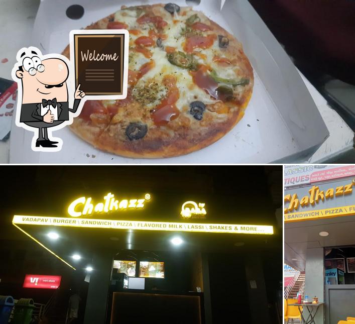 Look at the pic of chatkazz fast food
