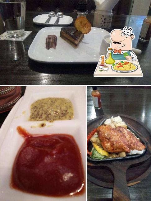 Food at Smoke House Deli, Ballygunge, Kolkata