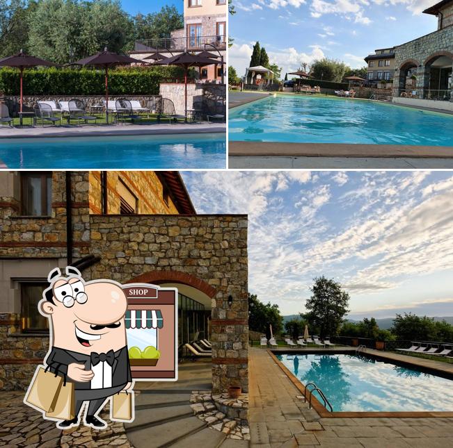 Curiosa tra la parte esterna di CDH Hotel Radda