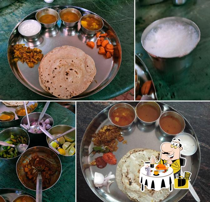 Food at Shree Ramdev Bhojnalaya