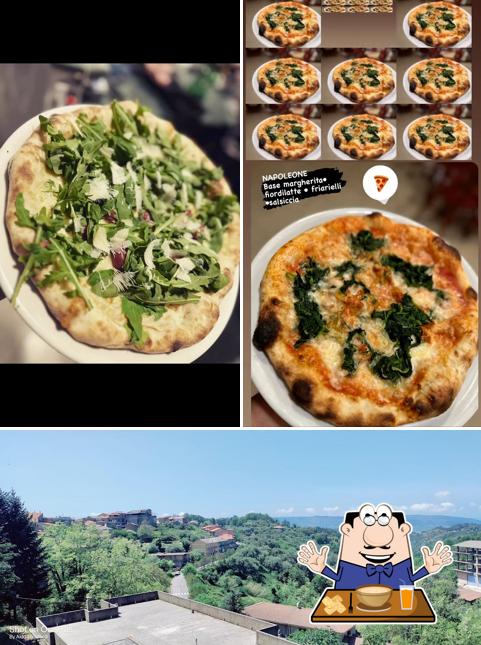Guarda la immagine che presenta la cibo e esterno di New Bar Del Corso