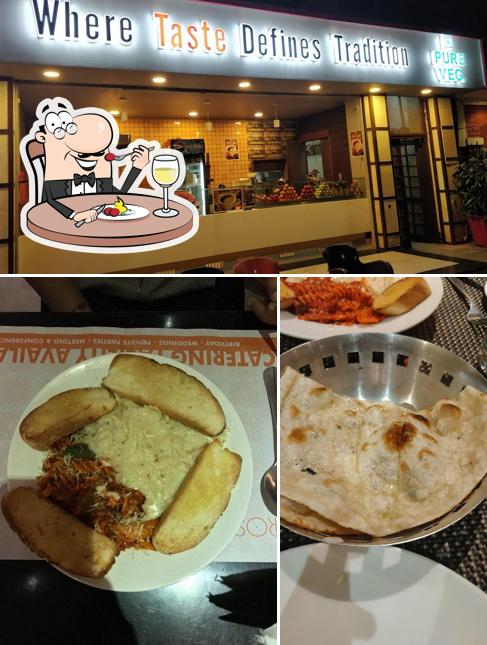 Pulled pork sandwich at Crossroads