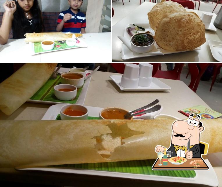 Food at Haldiram Prabhuji