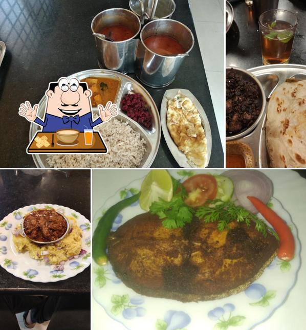 Food at Kairali Mess, Kerala Style Food