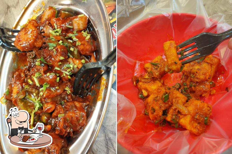Try out meat meals at Shaji's Café/fast food tea snacks