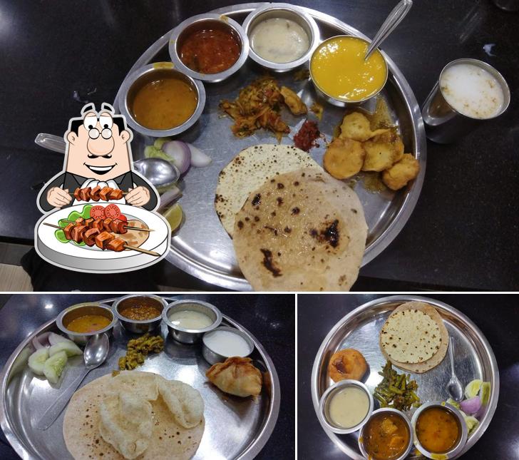 Food at Thakkar Dinning Hall