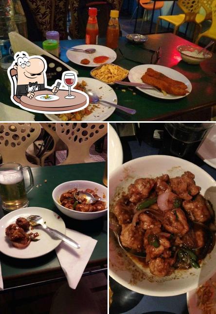 Food at Starlit Garden/Shyam-e-Ghazal